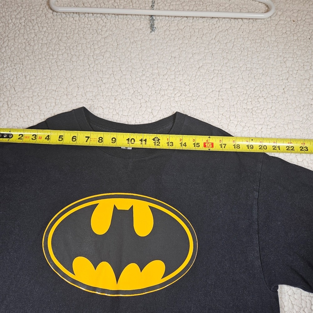 Batman Gildan Heavy Cotton Black Graphic T-Shirt Mens Large Yellow Bat Logo L - Picture 5 of 11